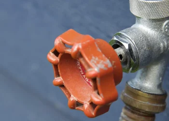 pipe, hose, drain, knob, tube, tool, equipment, water, plumbing, metal, bolts, faucet, nuts, red, barn, pipeline, construction, house, piping, industrial, commercial, repair, connection, system, home, building, industry, plumber, blue home, blue house, blue construction, blue tools, blue metal, nature, blue industry